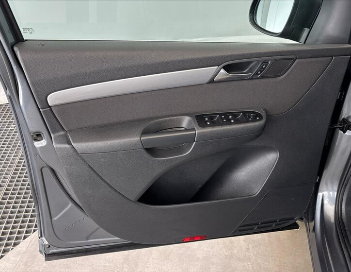 Volkswagen Sharan Kombi 2,0 l 125 kw