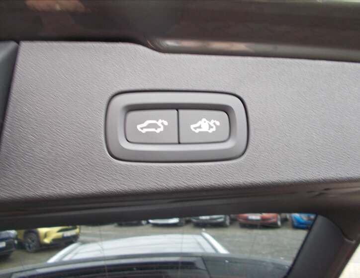 Volvo V60 Kombi 2,0 l 145 kw