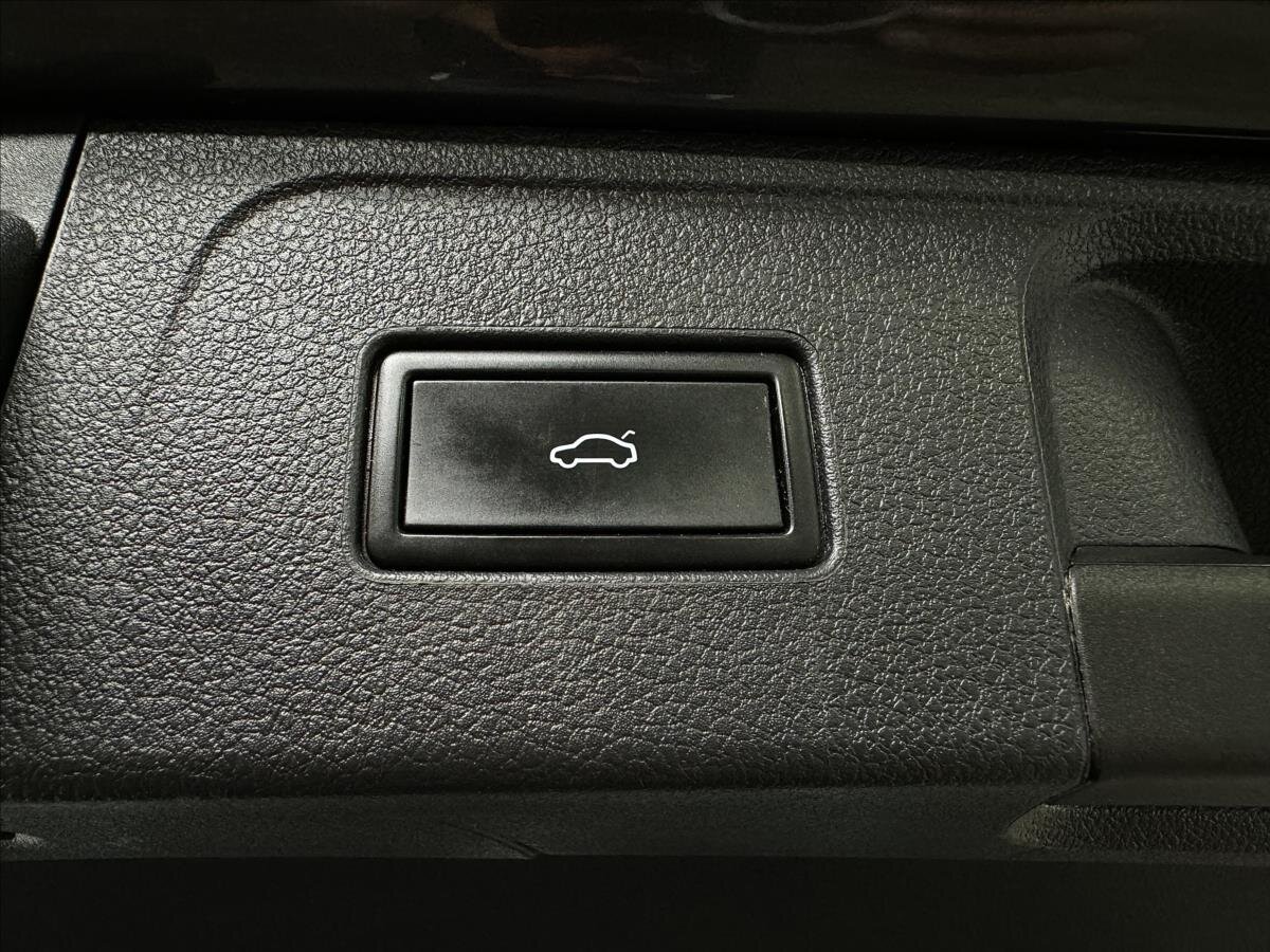 Volkswagen Passat Kombi 2,0 l 147 kw