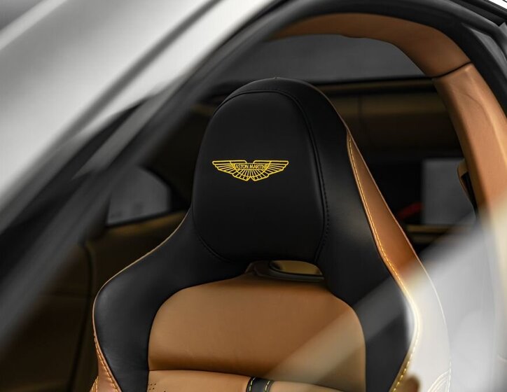 Aston Martin Ostatní SUV 4,0 l 520 kw