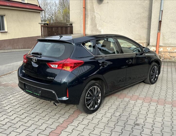 Toyota Auris Hatchback 1,6 l 98 kw