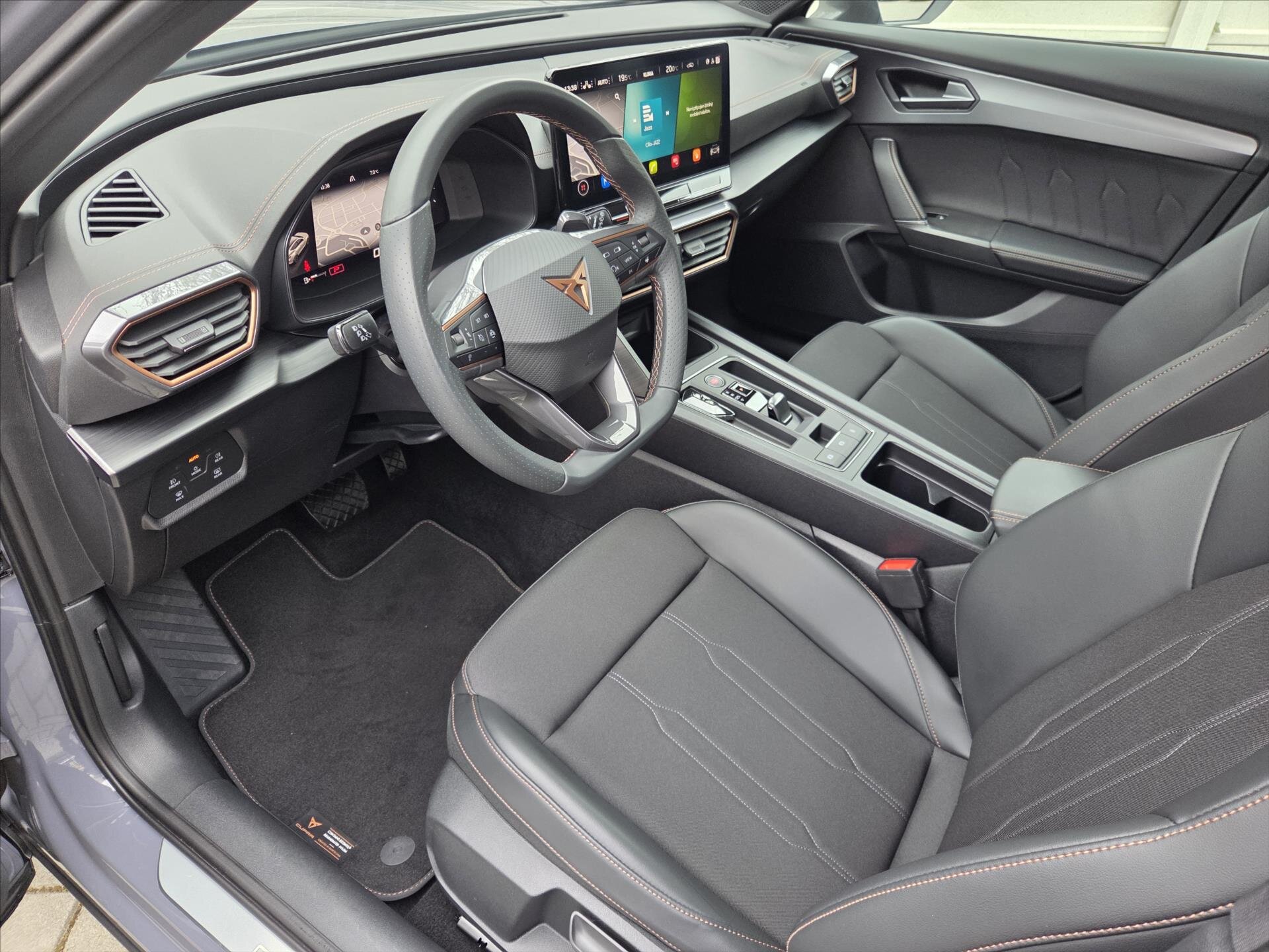 Cupra Formentor SUV / Terénní 2,0 l 140 kw