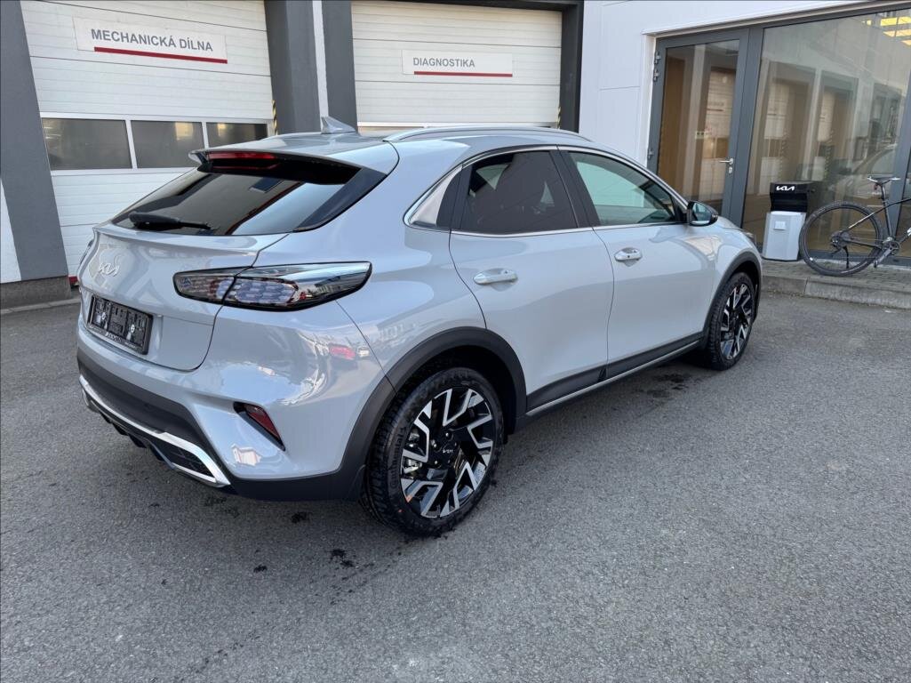 KIA XCeed CUV / Crossover 1,6 l 110 kw