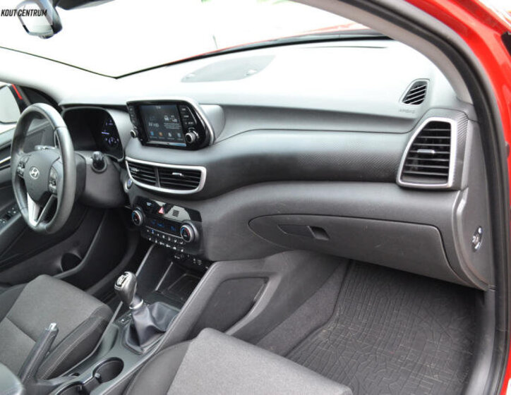 Hyundai Tucson SUV 1,6 l 100 kw