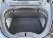 Tesla Model 3 Sedan / Limuzína 0,0 239 kw