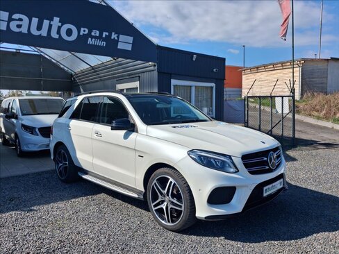 Mercedes-Benz GLE Kombi 3,0 l 270 kw