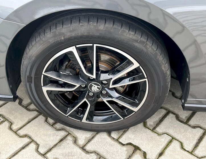 Škoda Fabia Hatchback 1,0 l 85 kw