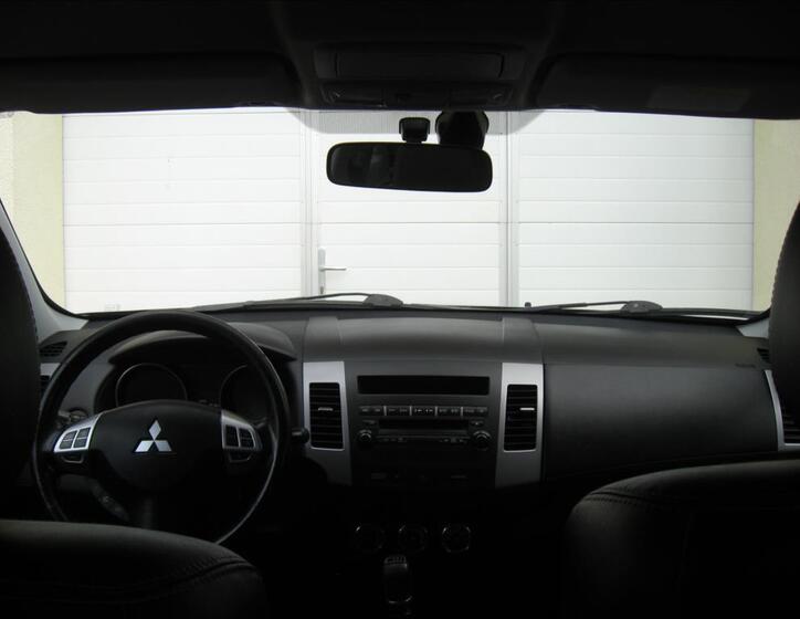 Mitsubishi Outlander 29