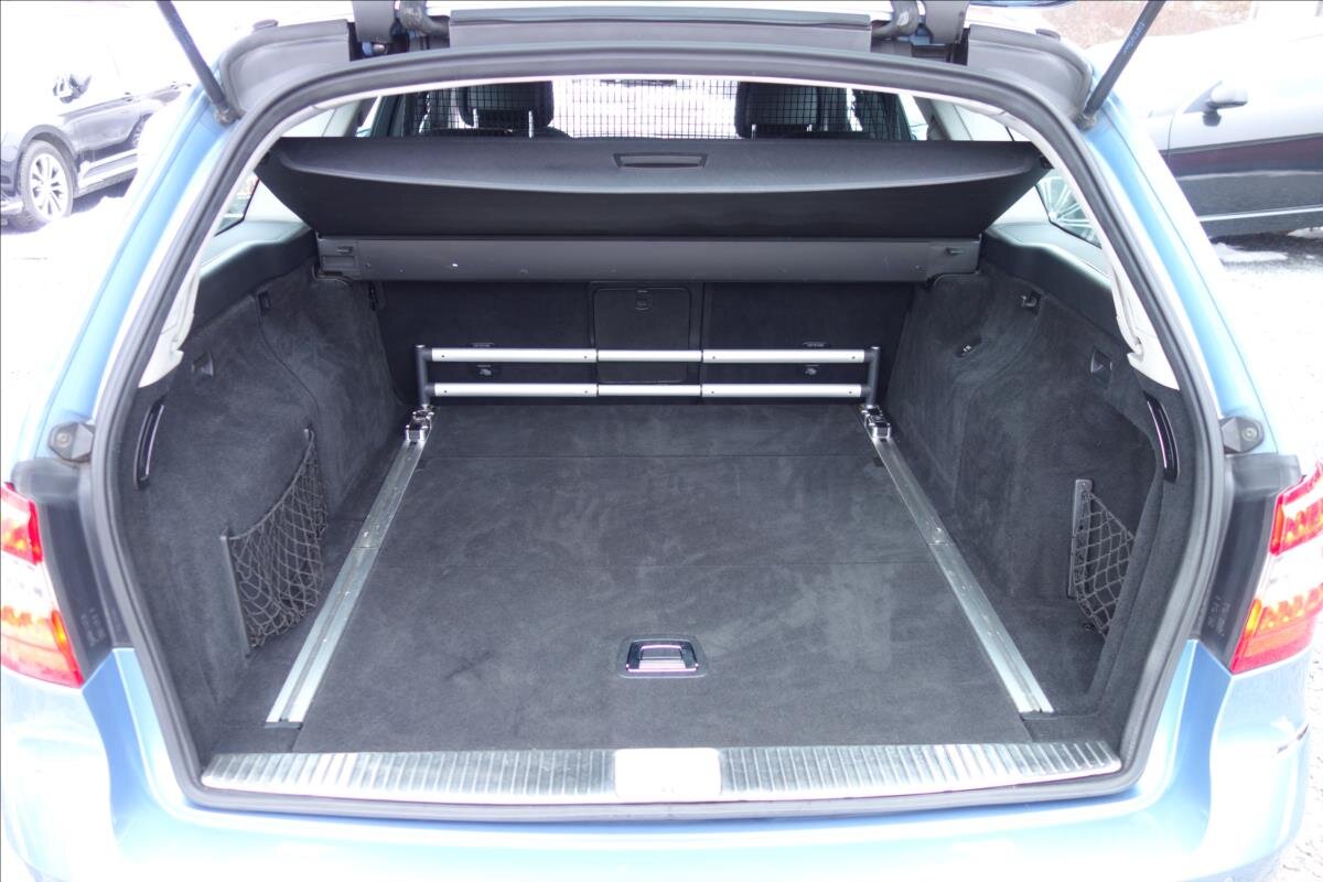 Mercedes-Benz Třídy E Kombi 3,0 l 195 kw