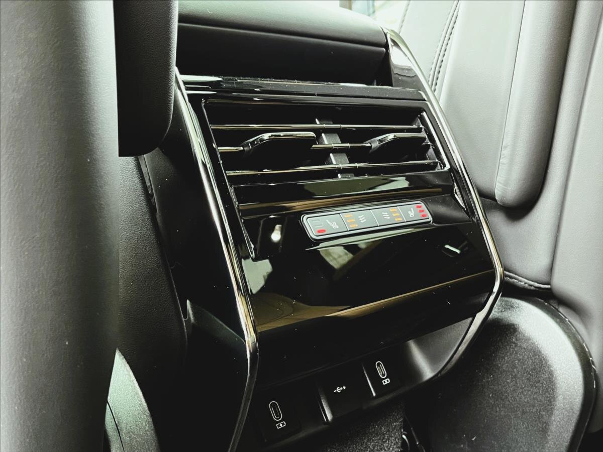 Land Rover Range Rover Sport SUV / Terénní 3,0 l 338 kw