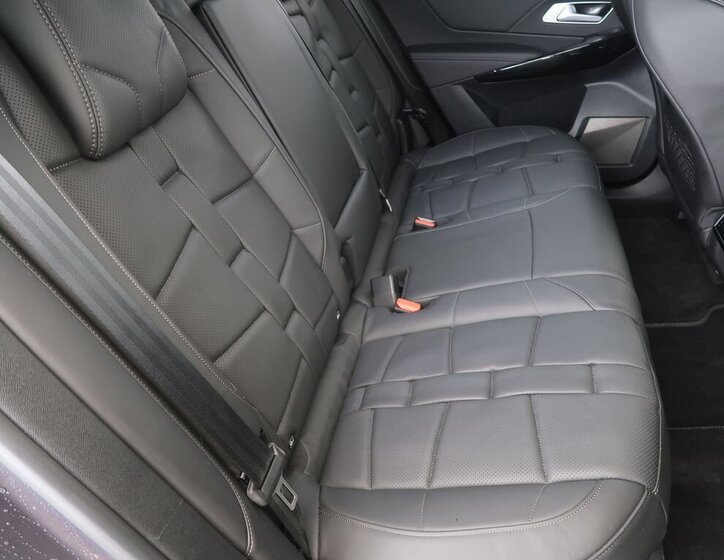 DS Automobiles DS7 Crossback SUV / Terénní 1,5 l 96 kw