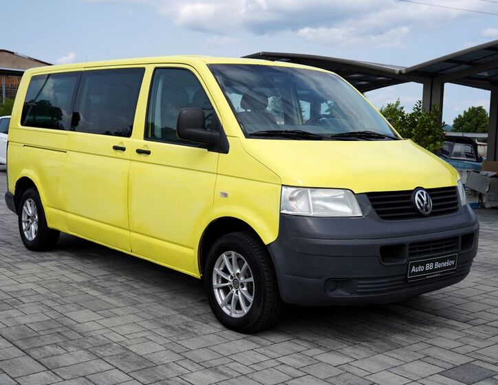 Volkswagen Caravelle 8