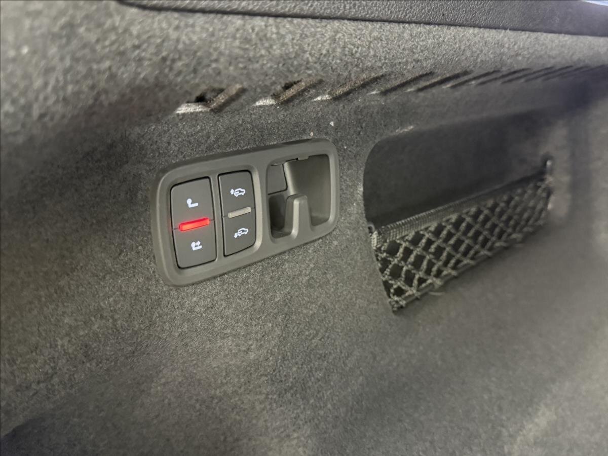 Audi Q8 SUV 3,0 l 210 kw