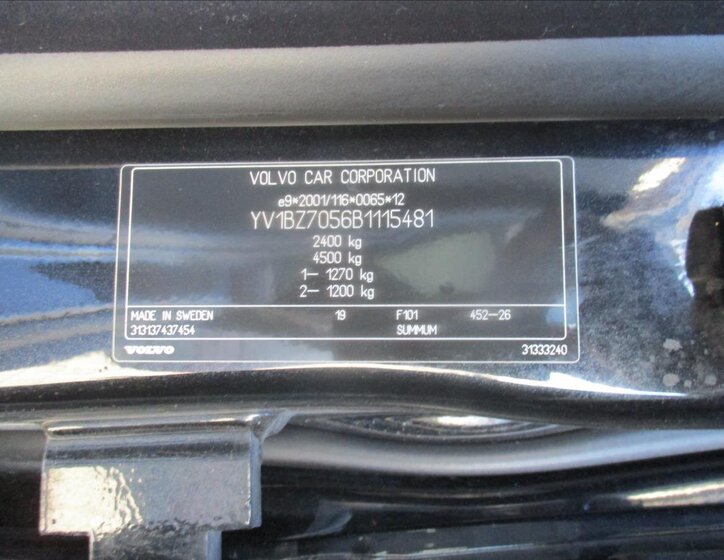 Volvo XC70 Kombi 2,4 l 151 kw