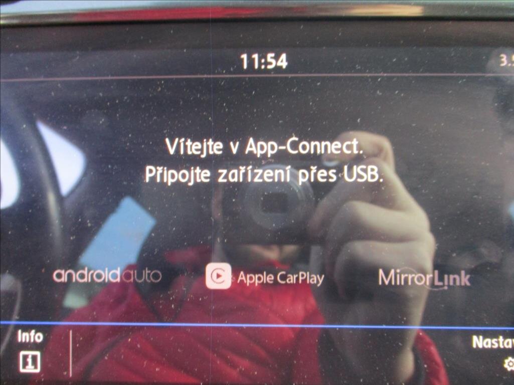 Volkswagen Golf Hatchback 999,0 63 kw