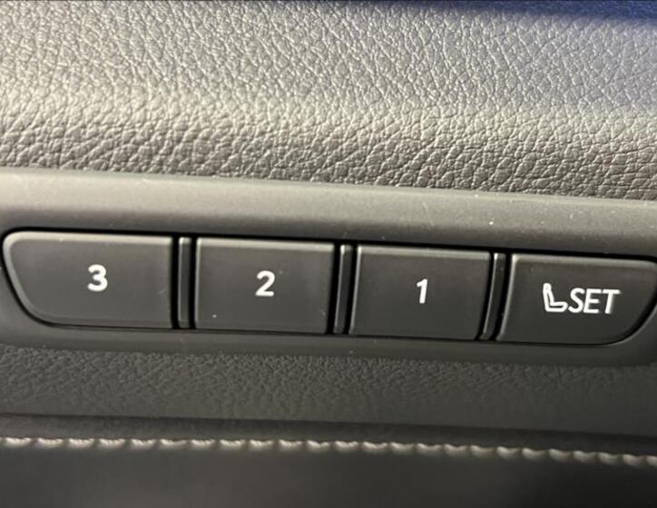 Lexus NX 450h plus 15