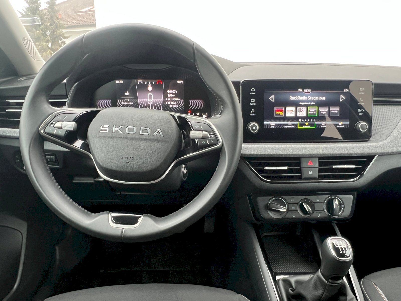 Škoda Scala Hatchback 1,0 l 85 kw