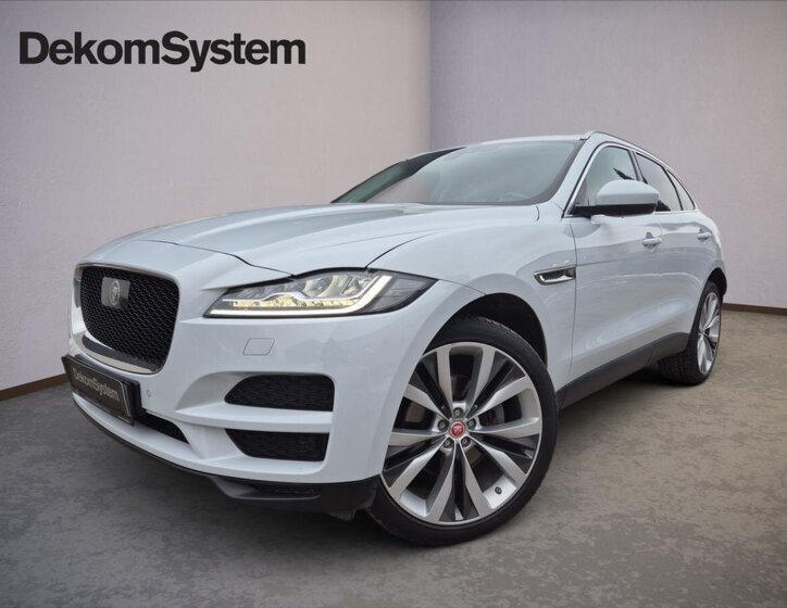 Jaguar F-Pace SUV 3,0 l 221 kw