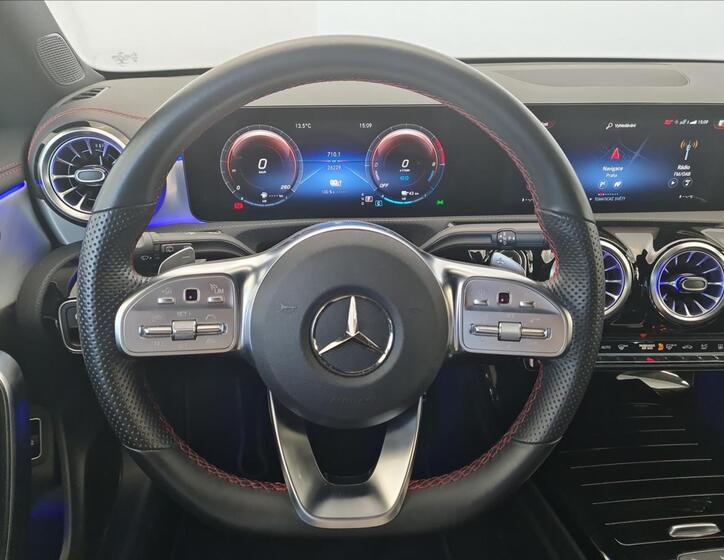 Mercedes-Benz CLA 10