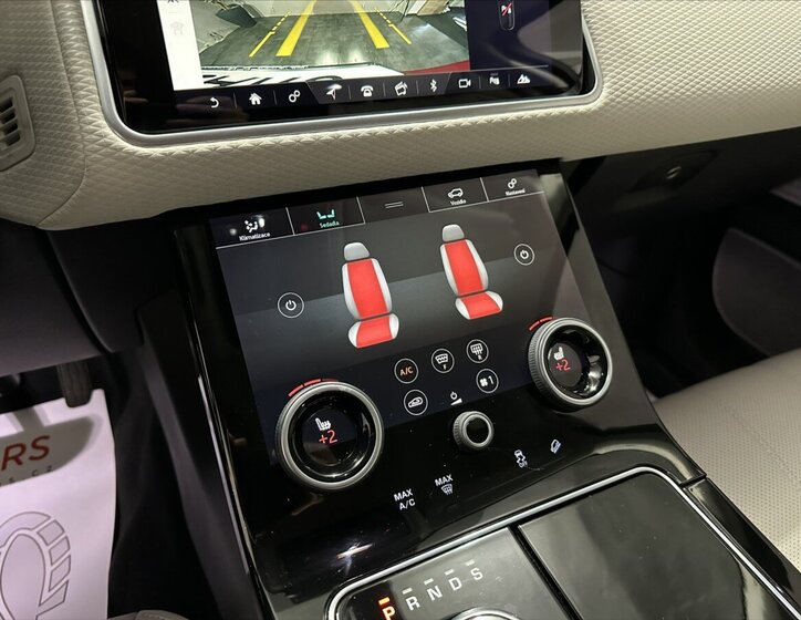 Land Rover Range Rover Velar 12