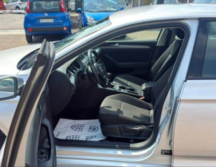 Volkswagen Passat Ostatní 1,6 l 88 kw
