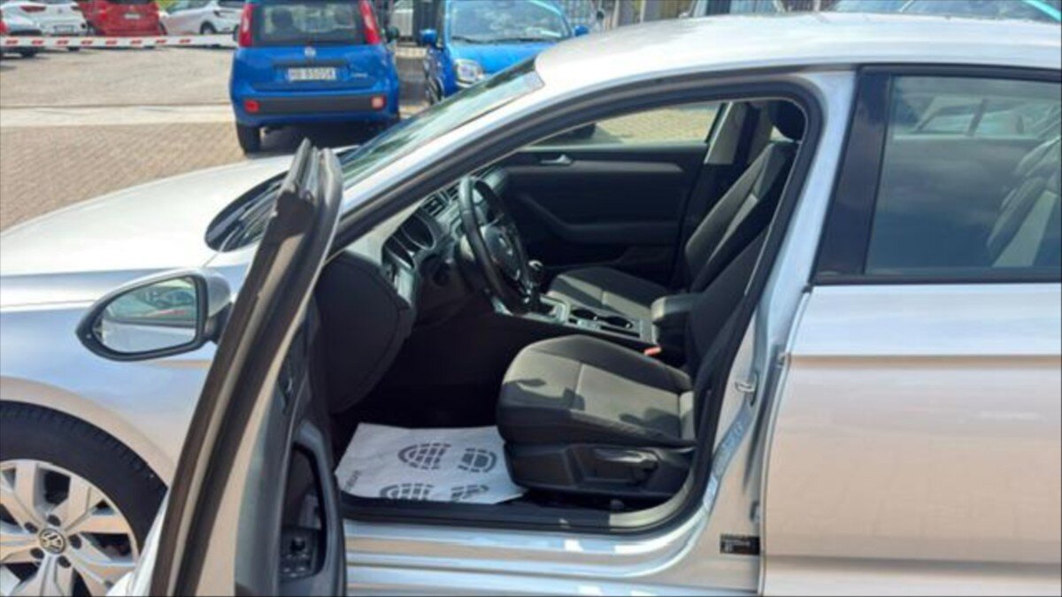 Volkswagen Passat Ostatní 1,6 l 88 kw
