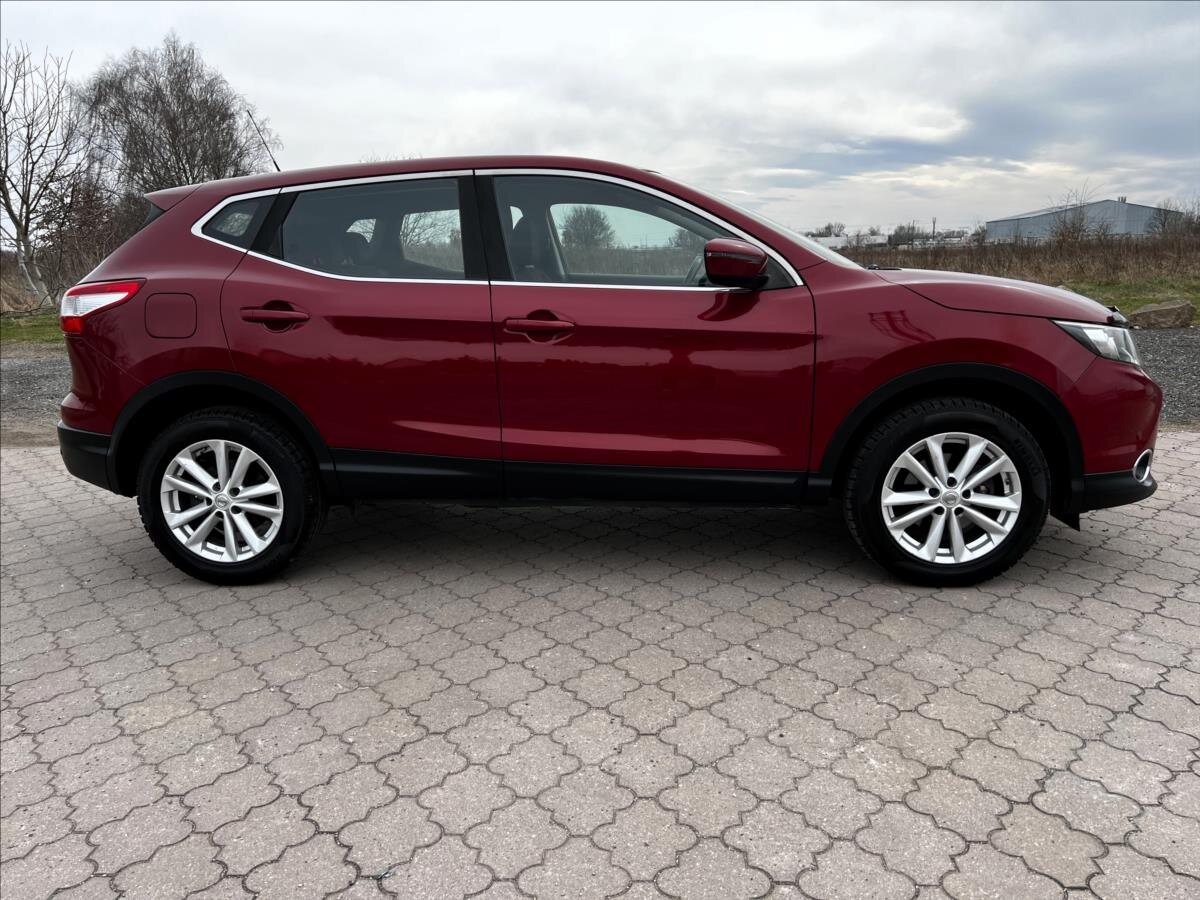 Nissan Qashqai SUV / Terénní 1,2 l 85 kw