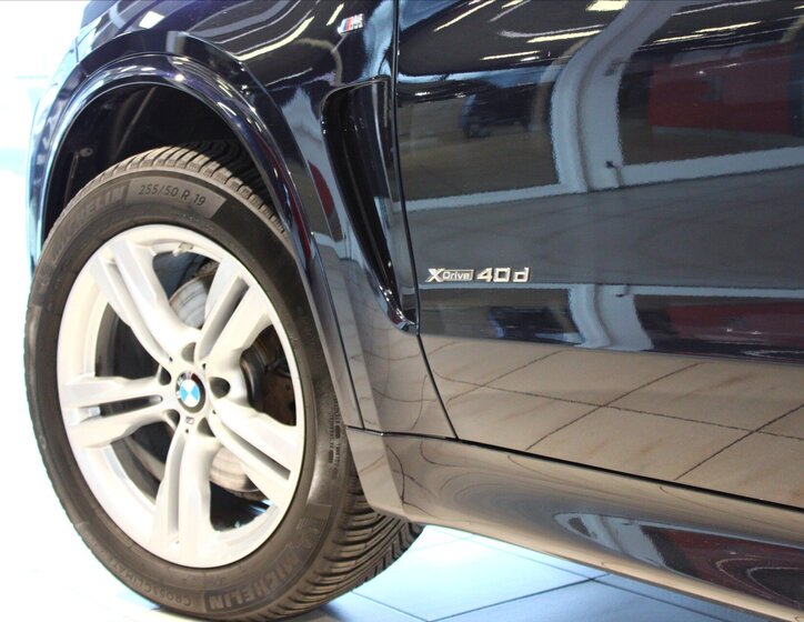 BMW X5 SUV 3,0 l 230 kw