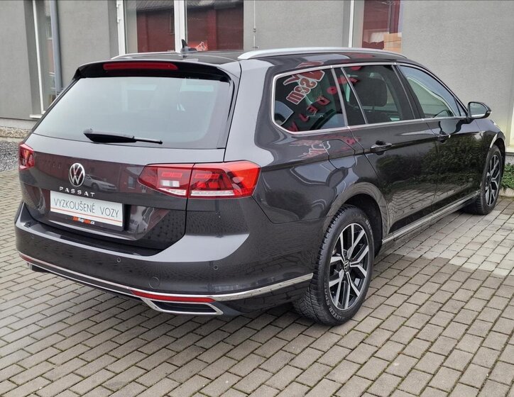 Volkswagen Passat 10