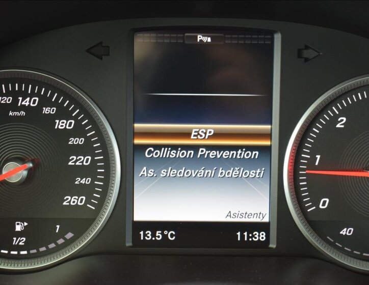 Mercedes-Benz Třídy C Sedan / Limuzína 2,1 l 125 kw