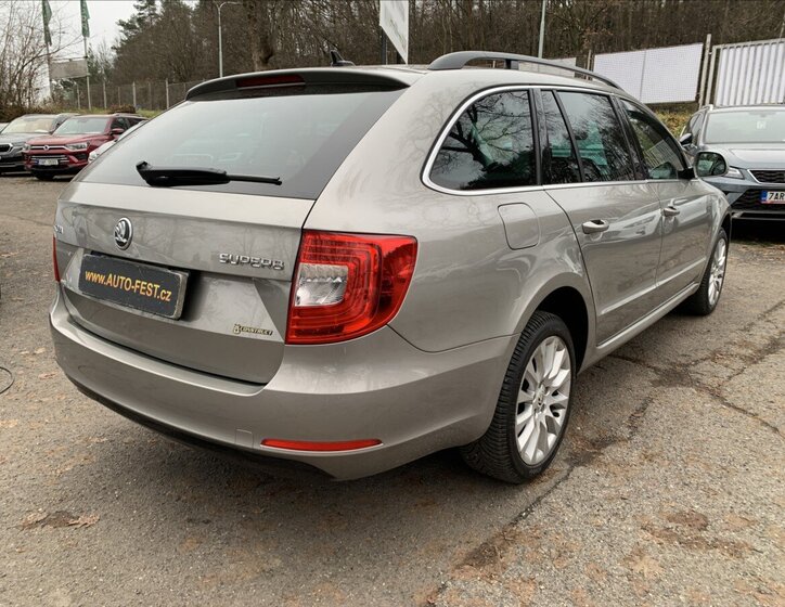 Škoda Superb 5