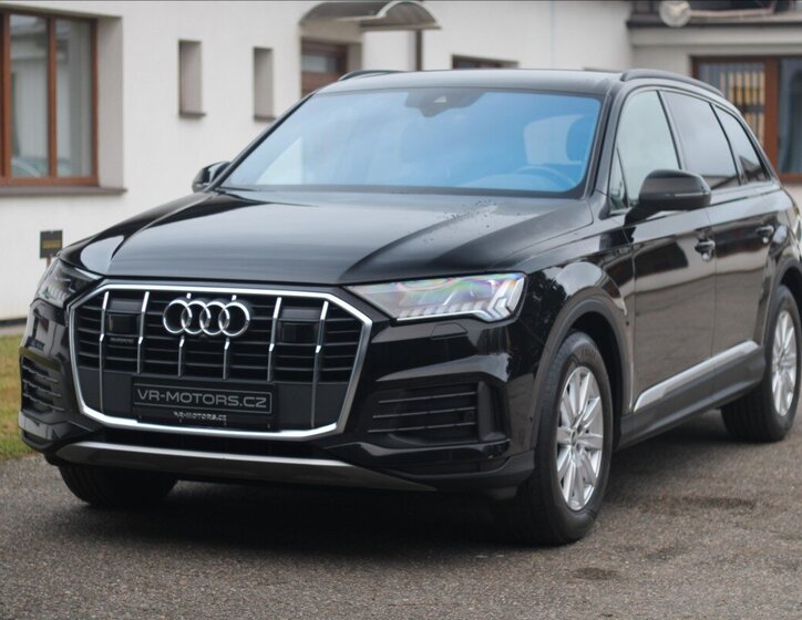 Audi Q7 5