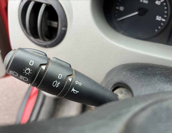 Renault Master Skříň 2,5 l 74 kw