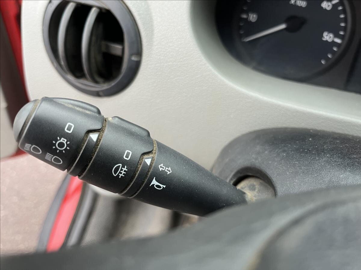 Renault Master Skříň 2,5 l 74 kw