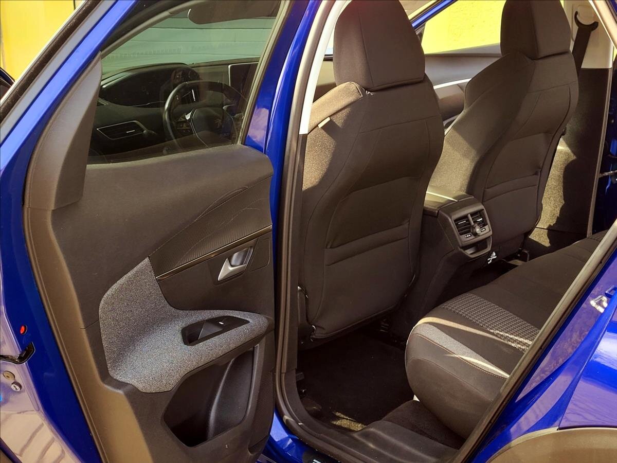 Peugeot 3008 SUV / Terénní 1,5 l 96 kw