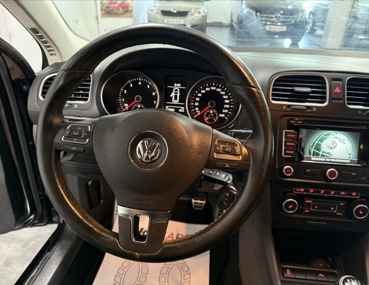 Volkswagen Golf 8