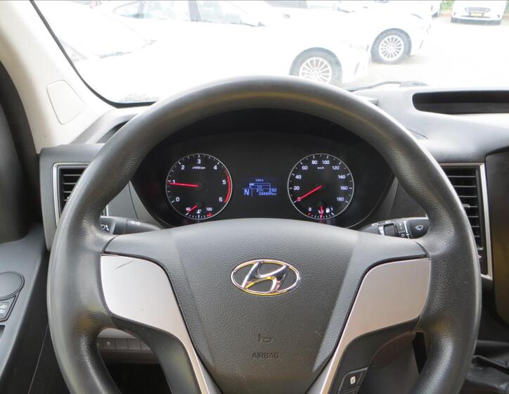 Hyundai H 350 16