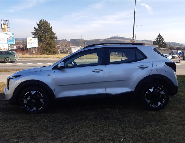 KIA Stonic SUV / Terénní 998,0 74 kw