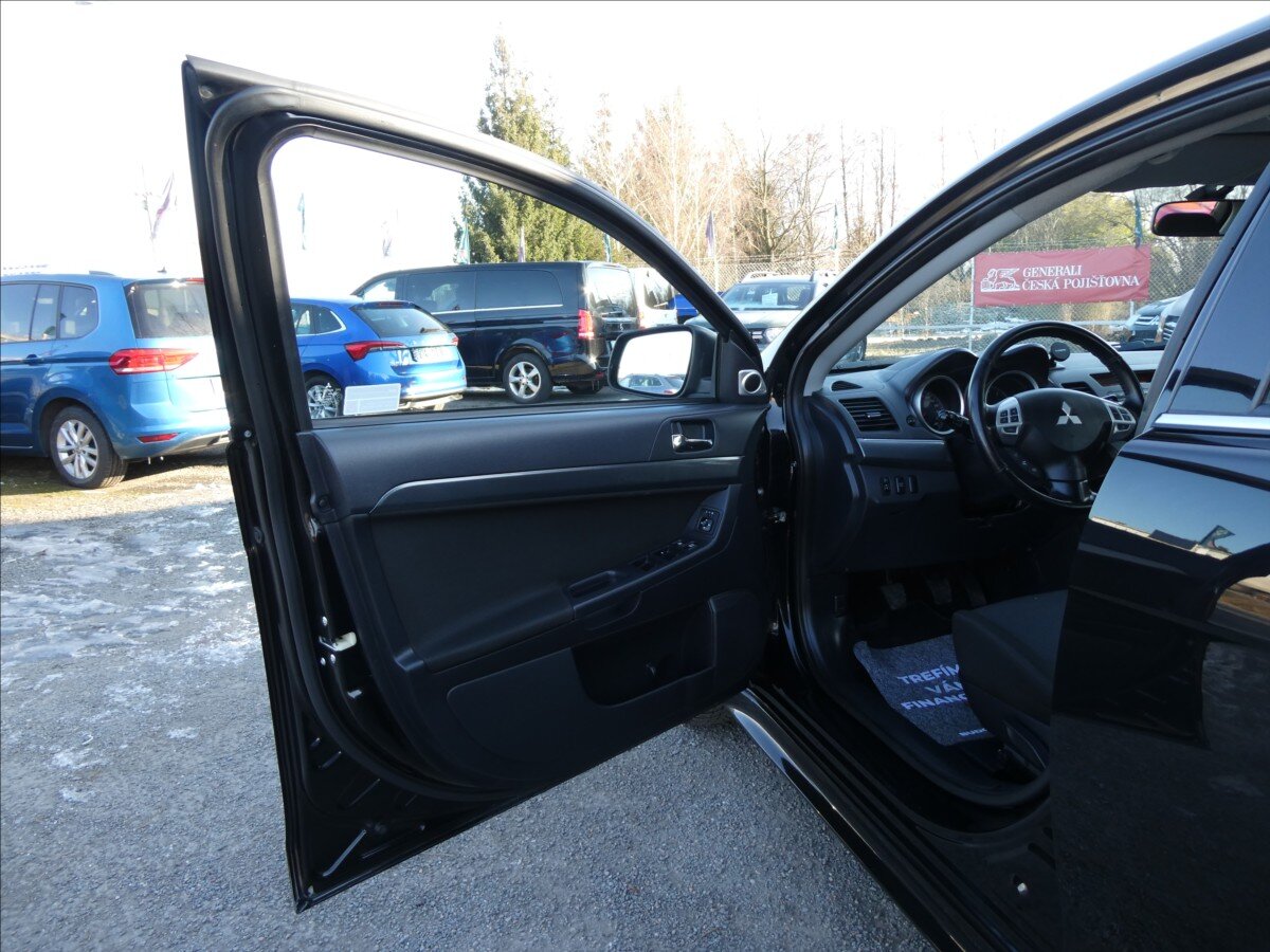 Mitsubishi Lancer Hatchback 1,8 l 105 kw