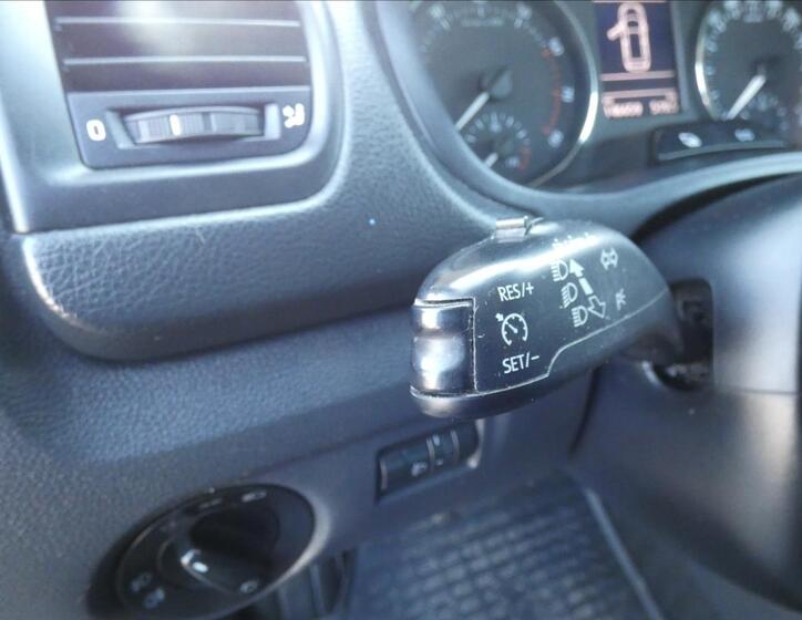 Škoda Roomster 9