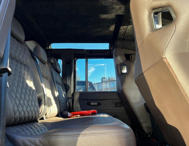 Land Rover Defender SUV / Terénní 2,2 l 90 kw