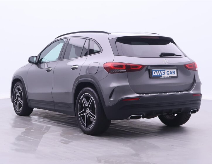 Mercedes-Benz GLA 5