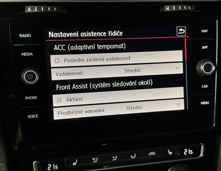 Volkswagen Golf Hatchback 2,0 l 213 kw