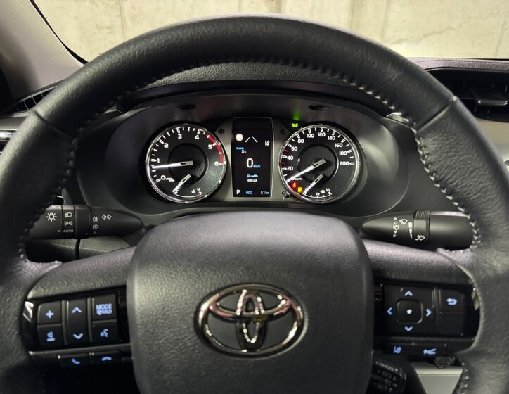 Toyota Hilux Pick-up 2,8 l 150 kw