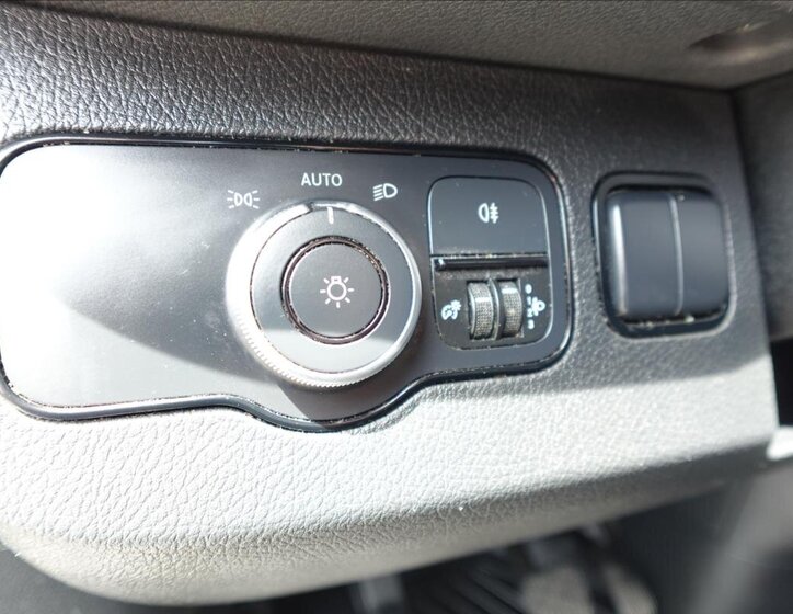 Mercedes-Benz Sprinter Valník 2,0 l 125 kw