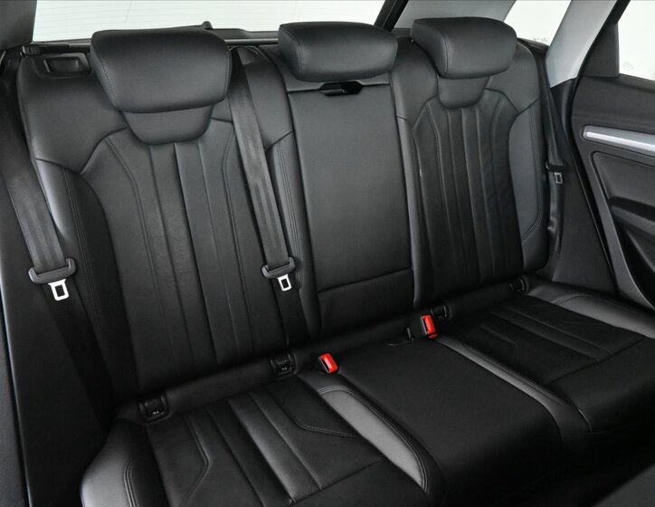 Audi Q5 SUV 2,0 l 140 kw