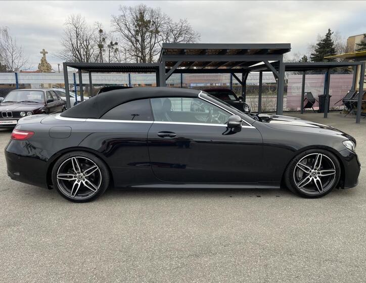 Mercedes-Benz Třídy E 8