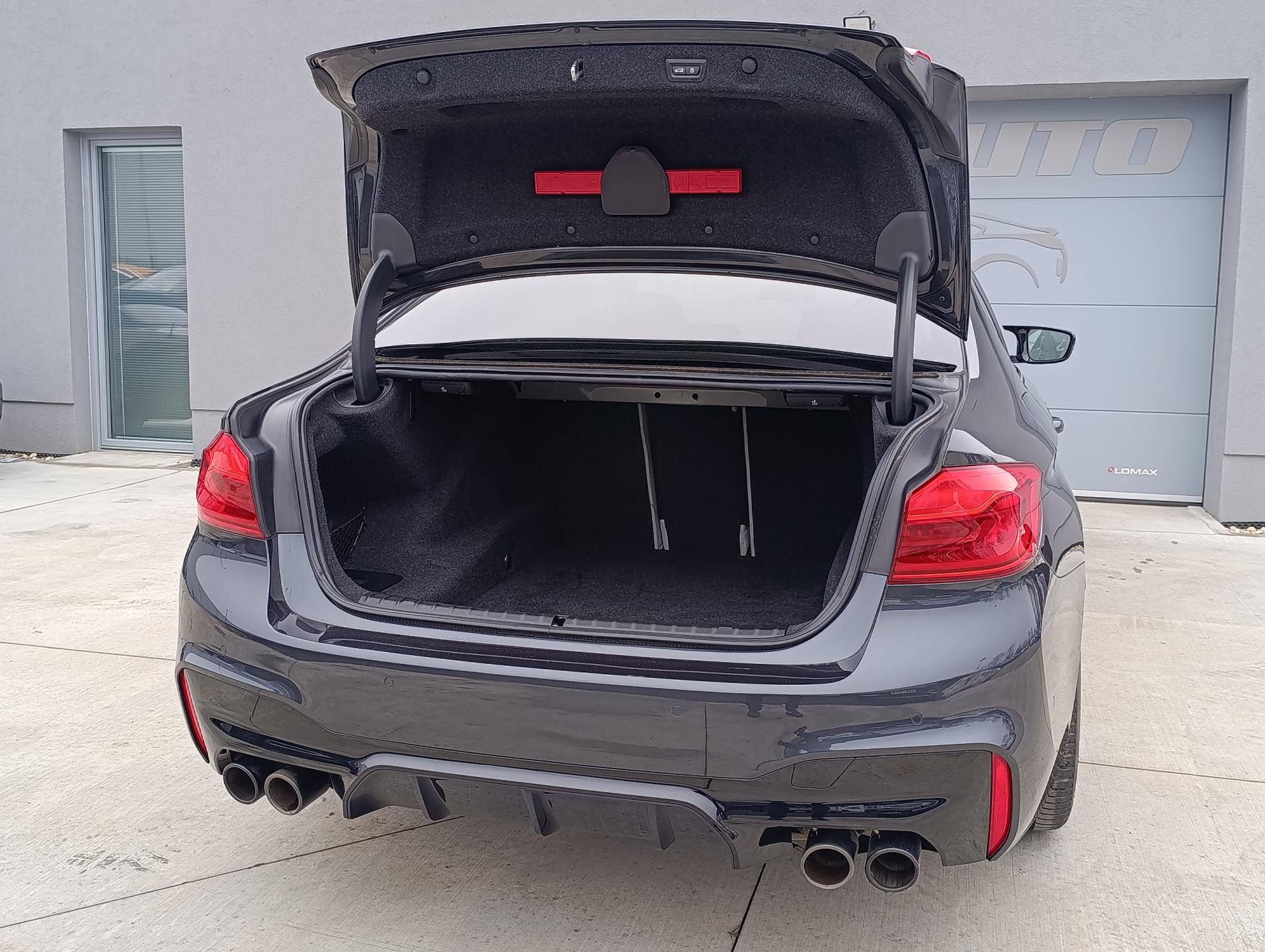 BMW M5 Sedan 4,4 l 460 kw