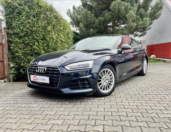Audi A5 1
