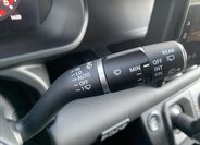 Land Rover Defender 38